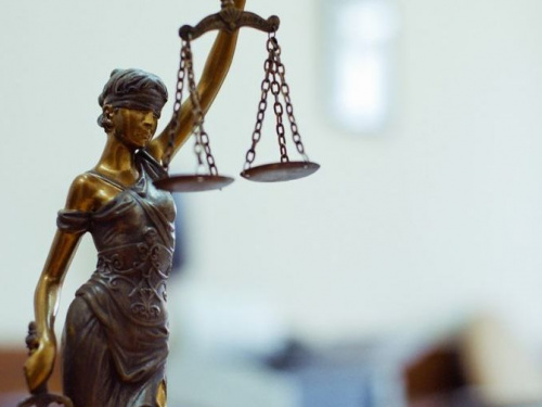 В Кривом Роге департамент образования судом вынудили ответить активистам на вопросы о безопасности в школах