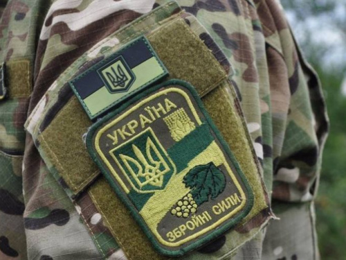 Почти 800 жителей Днепропетровщины ушли служить в ВСУ по контракту