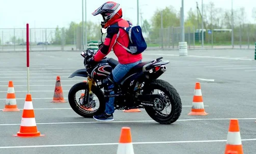 Посвідчення водія мотоцикла, фото з відкритих джерел