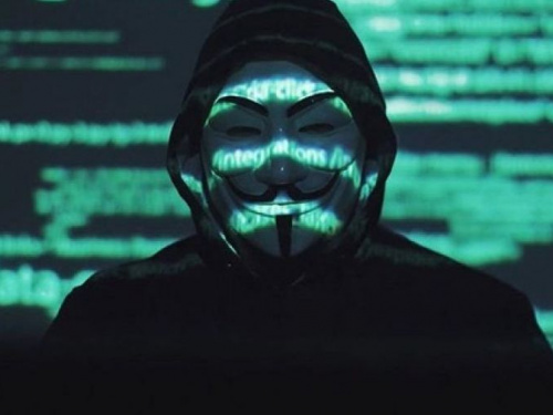 Група Anonymous обіцяє оприлюднити таємниці Путіна та публікує дані Центробанку рф