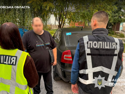 Обіцяли зняти з розшуку та оформити інвалідність: На Дніпропетровщині викрили схему з медичними документами для військових