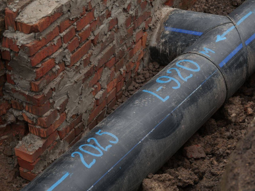 У Кривому Розі замінили трубу, через яку Інгулецький район міг залишитися без тепла взимку