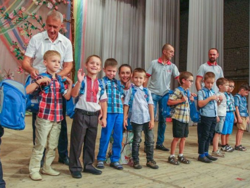 В Кривом Роге Метинвест собрал в школу каждого четвертого первоклассника