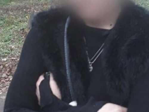 Благодаря бдительности криворожан задержали 19-летнюю наркодилершу с партией наркотиков (фото)