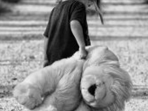 В Кривом Роге судят родительскую чету за сексуальное насилие над 4-летней дочкой