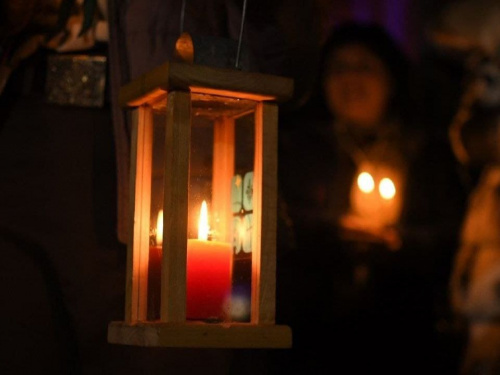 Вифлиємський вогонь миру передадуть в Україну 15 грудня - фото з відкритих джерел