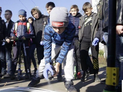 Весело, интересно, а главное с пользой: в Кривом Роге провели акцию "Долонi безпеки" (фото)