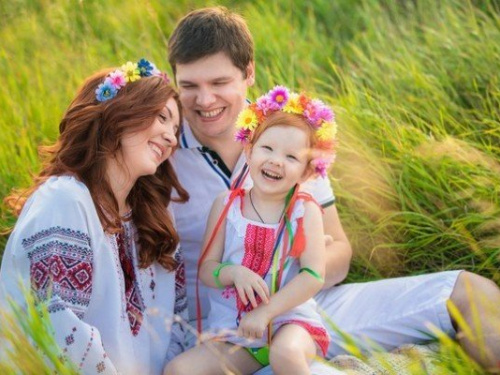 Усиновлення, фото з відкритих джерел