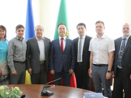 Криворожский аэропорт расширяет горизонты: представители иностранных компаний заинтересованы в сотрудничестве (ФОТО)