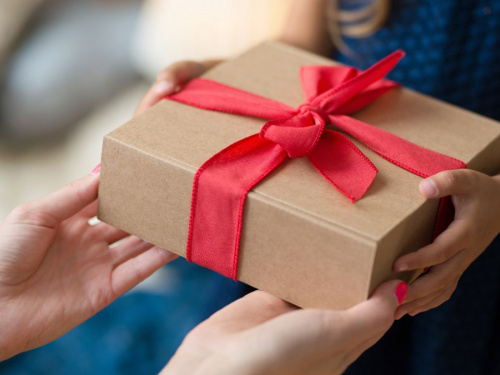 Подарунки - фото з відкритих джерел