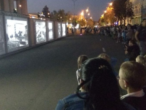 Арт-галерея "Окно": на проспекте Почтовом открыли портал в прошлое (фото)