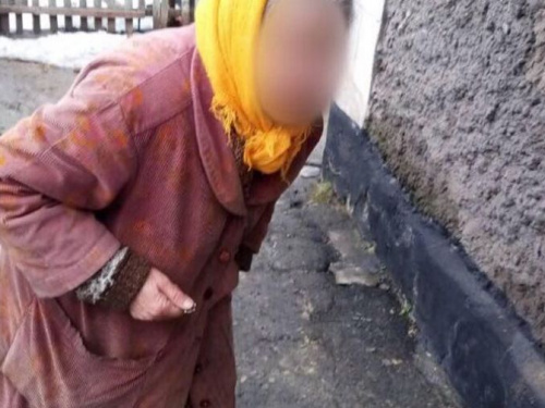 В Кривом Роге правоохранители вернули домой заблудившуюся старушку
