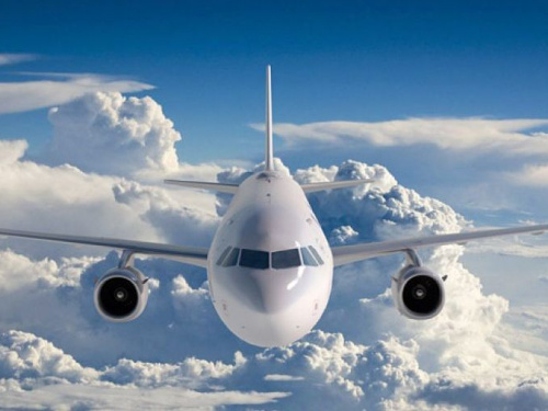 Самолет, летевший из Египта, вынужден был приземлиться в Кривом Роге