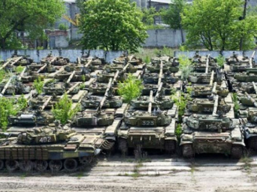 В 17-й танковой бригаде Кривого Рога танки режут на металл, - депутат