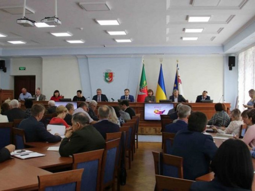 В Кривом Роге выделят средства на поддержку медицины, учреждений культуры и ЖКХ