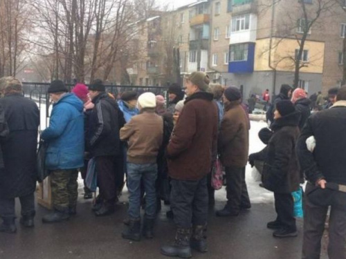 Волонтеры в Кривом Роге организовали благотворительную акцию по сбору продуктов для обездоленных