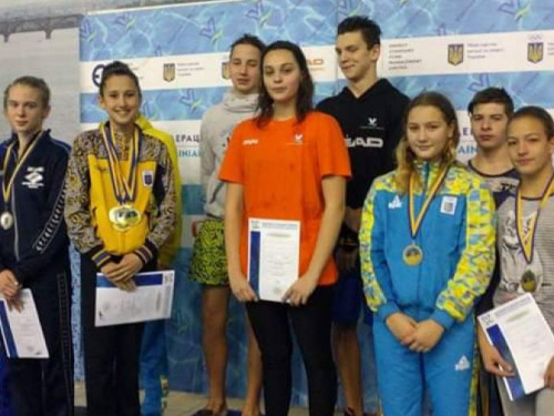 Криворожские плавцы вернулись победителями с Чемпионата Украины (фото)