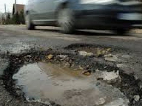 "Дорога в ад": в сеть выложили видео участка дороги "Кривой Рог-Каховка" (видео)