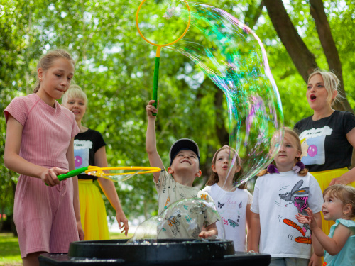 Майстер-класи для дітей: Криворіжгаз влаштував бульбашкове свято