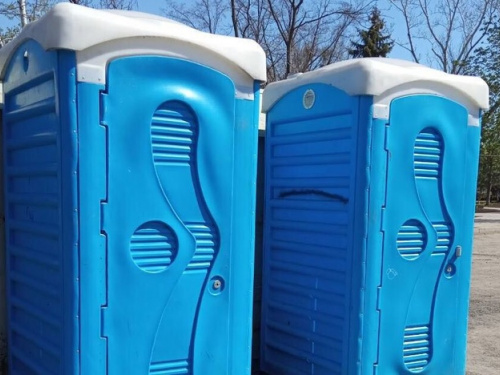 Ремонт біотуалетів за 73 тисячі гривень: у Кривому Розі замовили послуги через тендер