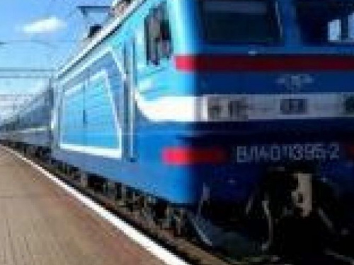 На Днепропетровщине пригородные поезда готовят к работе в зимний период