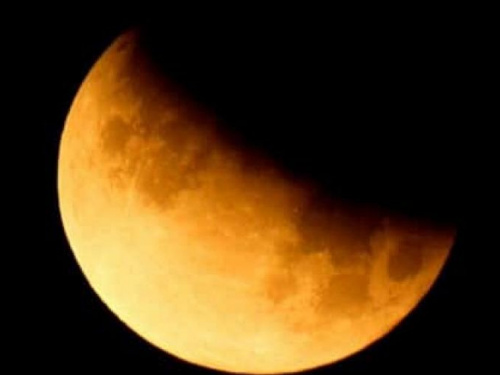 Нумеролог из Кривого Рога рассказала о предстоящем лунном затмении: что делать, а чего не стоит в его активные фазы