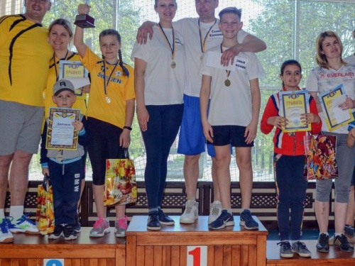 В Кривом Роге определили и наградили самую спортивную семью (фото)