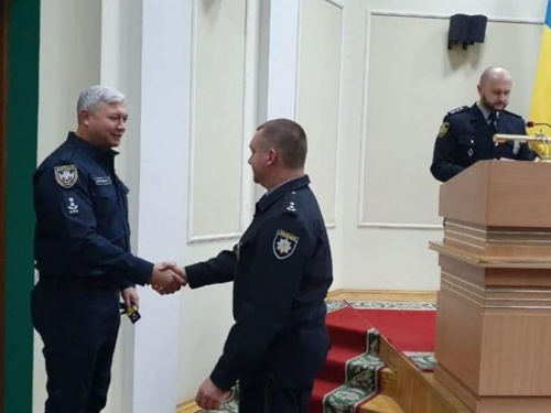 Ко Дню защитника отметили лучших полицейских Днепропетровской области