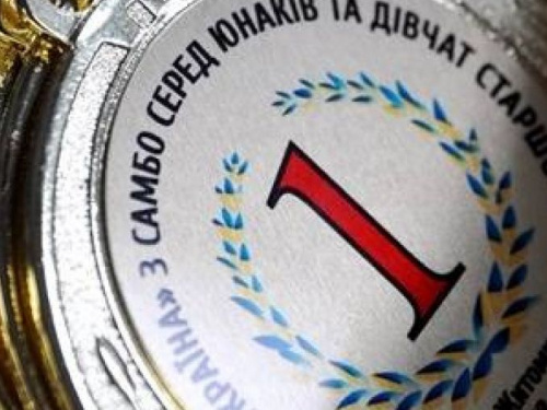 Самбисты из Кривого Рога привезли две золотые медали с чемпионата Украины 