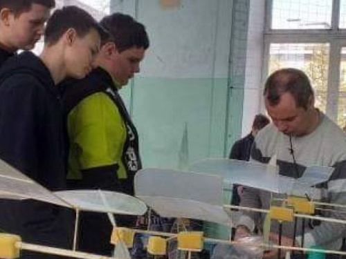 Авиамодельный спорт в Кривом Роге: прошли соревнования между районами (фото)