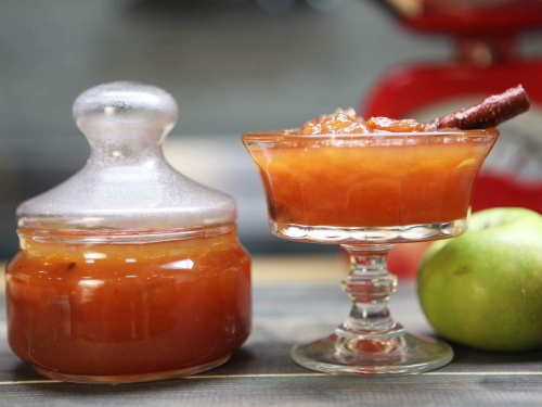 Як приготувати густе й ароматне яблучне повидло - фото з відкритих джерел