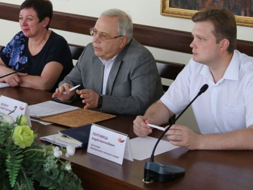 Представители ОБСЕ проинспектировали ход подготовки к парламентским выборам в Кривом Роге (фото)