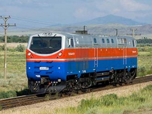 Под Кривым Рогом машинисты поезда сбили женщину и спрятали ее труп