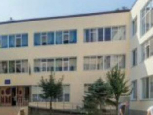 В Днепре первоклассник выпал из окна школы 