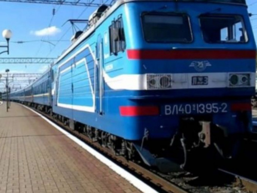 В Кривом Роге из-за непогоды сбои на железной дороге