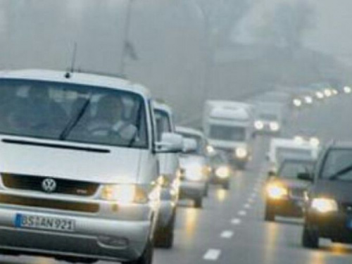 Включи фары за городом: патрульная полиция Кривого Рога напомнила правила дорожного движения в осеннее-зимний период