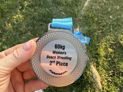 Спортсменка з Кривого Рогу виборола «срібло» на змаганнях з пляжної боротьби у Сінгапурі