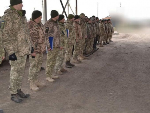 В Кривом Роге танкисты готовят технику к весне (фото)