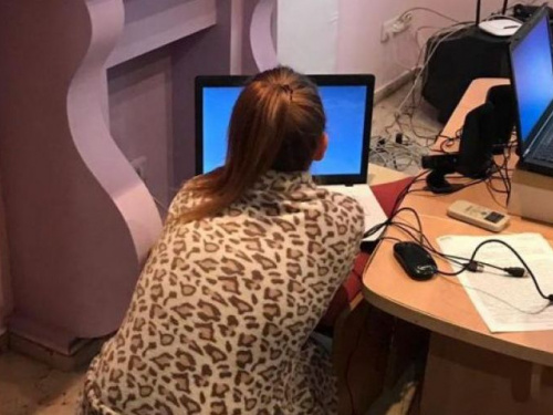 Житель Кривого Рога организовал порностудию в съемной квартире