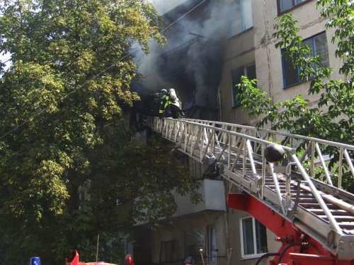 В Кривом Роге горели балконы многоэтажки