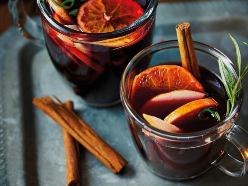 Чим зігріватися взимку: глінтвейн чи гарячі коктейлі - фото з відкритих джерел