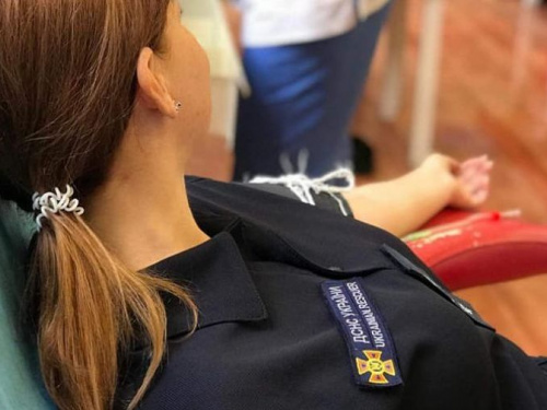 Спасатели Кривого Рога пополнили банк крови на 8 литров