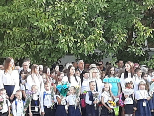 В Кривом Роге рекордное количество детей впервые переступили порог школ