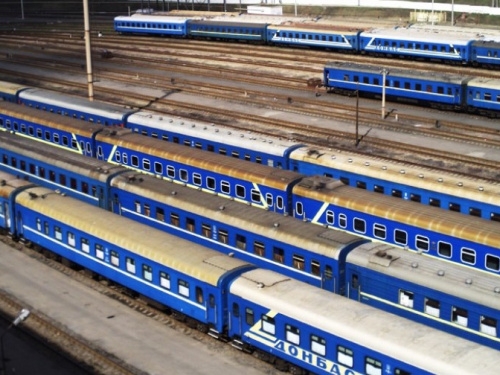 «Укрзализныця» к предстоящим праздникам добавила еще 4 поезда