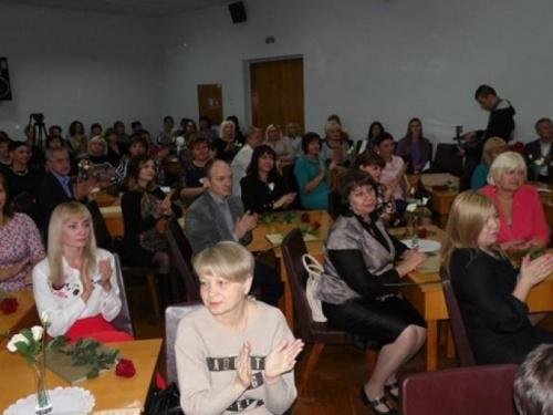 Ко Дню работника образования педагоги Кривого Рога получили высокие награды (ФОТО)