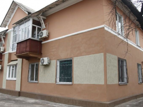 Новый архитектурный ансамбль: В Кривом Роге появились современные фасады домов (фото)