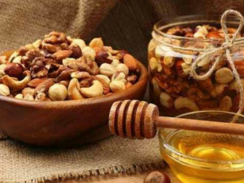 Криворожане готовятся к Ореховому Спасу: что нужно и что нельзя делать в этот день