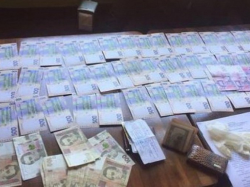 В Кривом Роге чиновники за 35 тысяч гривен «отмазывали» от армии (ФОТО)