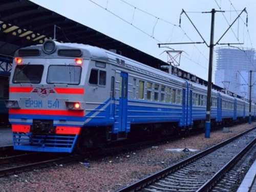 Поезд Львов-Кривой Рог-Запорожье сбил мужчину