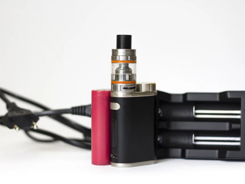 Безпека понад усе: основні правила поводження з літій-іонними акумуляторами в електронках